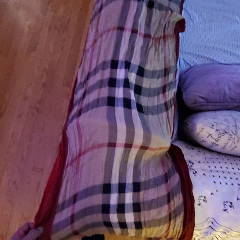 Burberry scarf